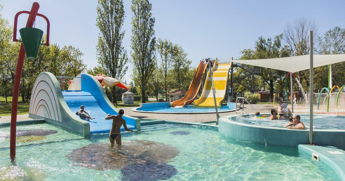 Kids' Paradise House Balatonboglár Buitenkant foto